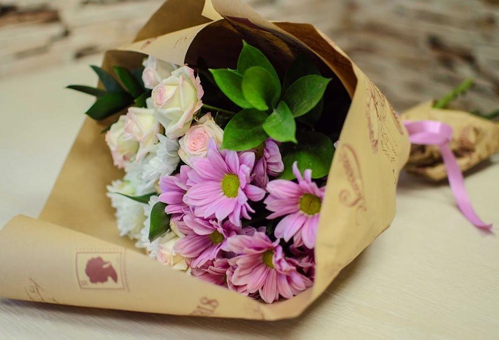 Букет цветов из: Розы и Хризантемы в Старотитаровской