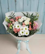 Букет цветов из:  Розы, Лизиантусы и Хризантемы в Старотитаровской