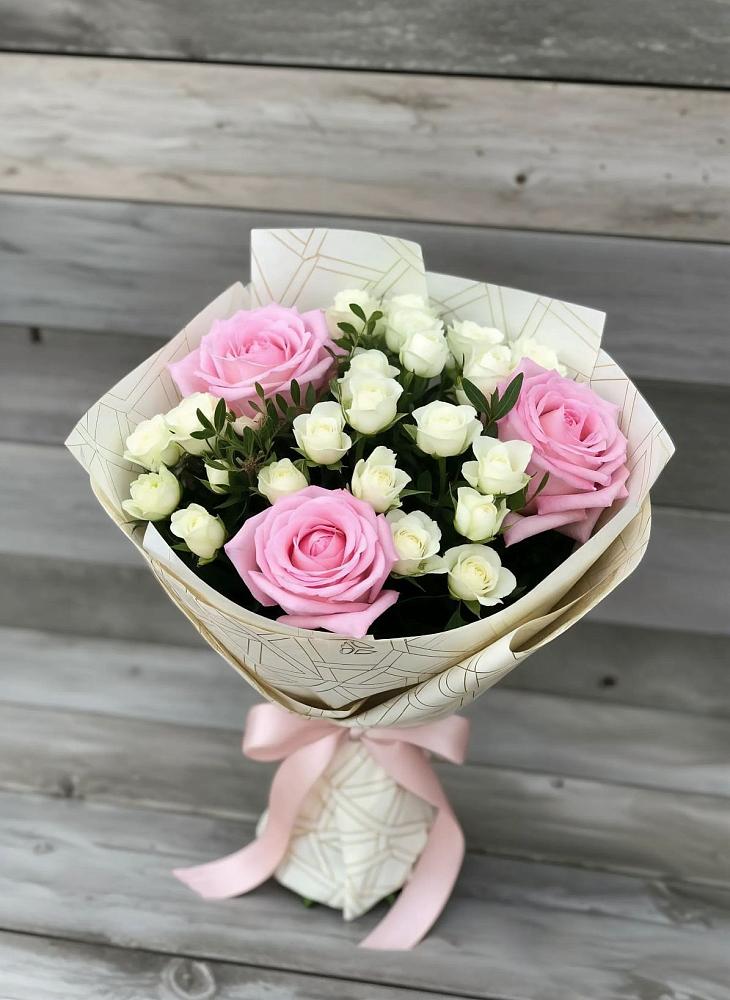 Букет цветов из: Розы в Старотитаровской