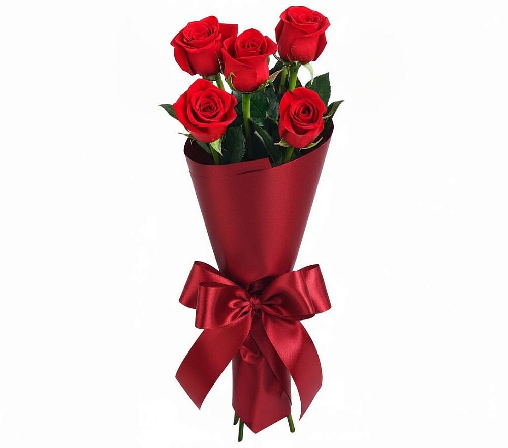 Букет 5 Красных роз Эдлесс Лав в Старотитаровской