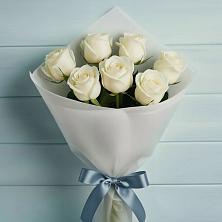 Букет 7 Белых роз Эдлесс Лав в Старотитаровской