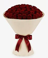 Букет 101 Бордовая роза Блэк Бакарра в Старотитаровской
