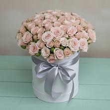 Цветочная композиция из Розы в шляпной коробке в Старотитаровской