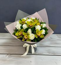 Букет цветов из:  Орхидеи и Розы в Старотитаровской