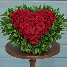 Цветочная композиция из Розы в виде сердца в Старотитаровской