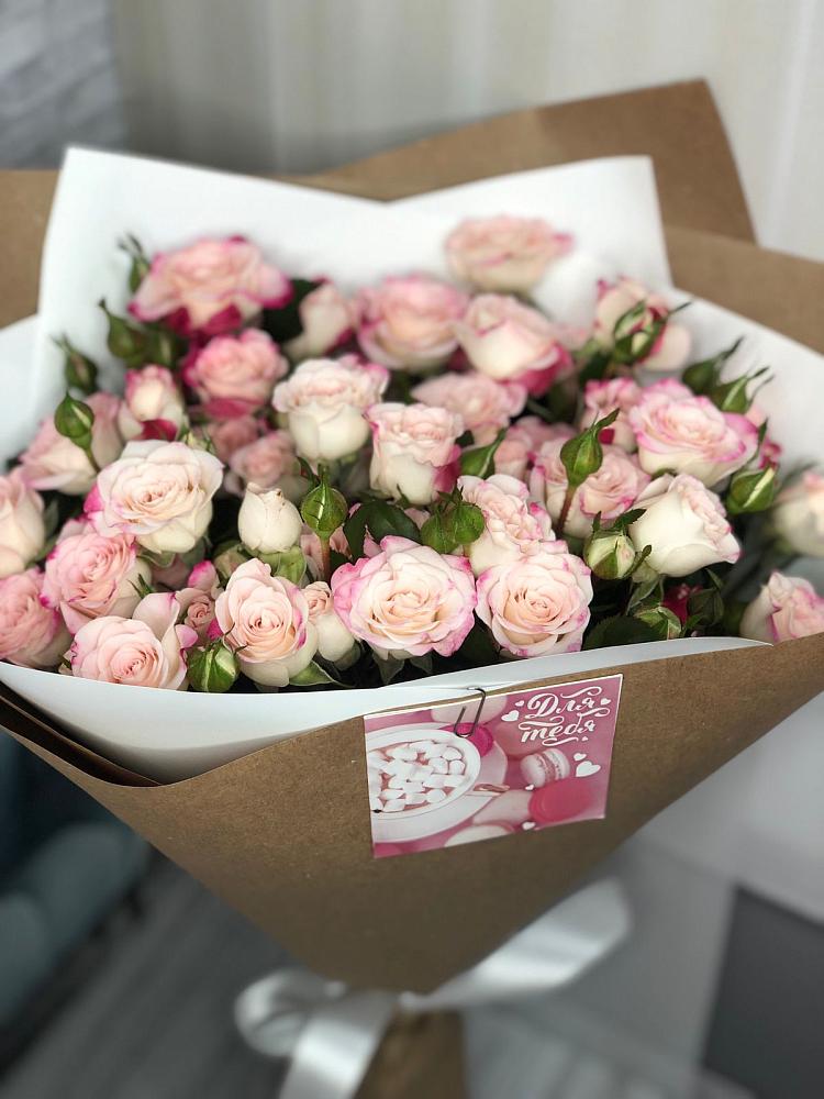 Букет цветов из: Розы в Старотитаровской