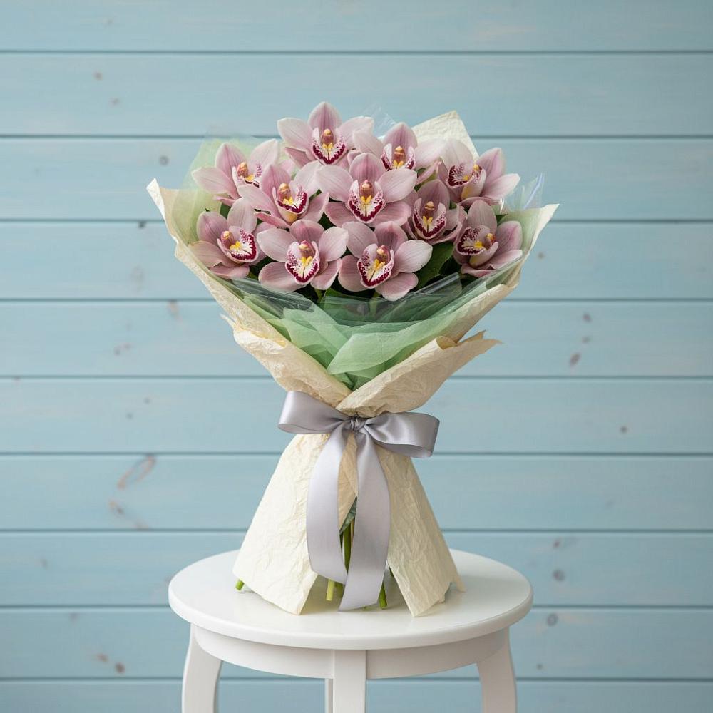 Букет цветов из: Орхидеи и Розы в Старотитаровской