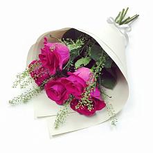 Букет цветов из:  Розы в Старотитаровской