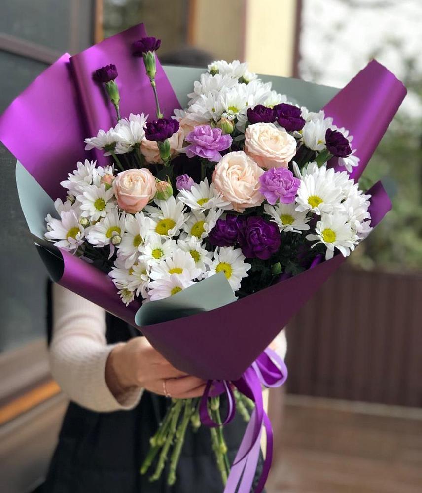 Букет цветов из: Хризантемы, Гвоздики и Розы в Старотитаровской