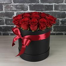 Цветочная композиция из Розы в шляпной коробке в Старотитаровской