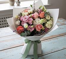 Букет цветов из:  Розы, Лизиантусы и Гвоздики #REPLACE_PRED# Старотитаровской