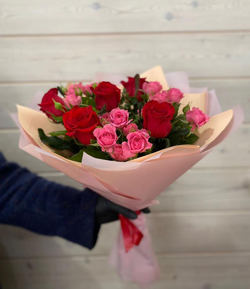 Букет цветов из: Розы в Старотитаровской