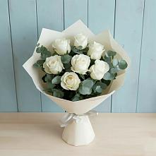 Букет Белые розы в Эвкалипте в Старотитаровской
