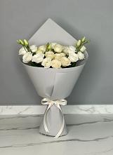 Букет цветов из:  Розы и Лизиантусы в Старотитаровской